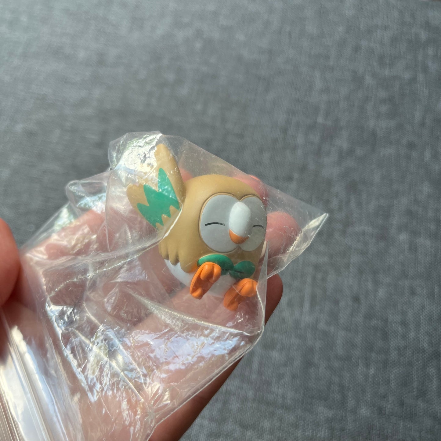 Pokémon Rowlett Mini Figure