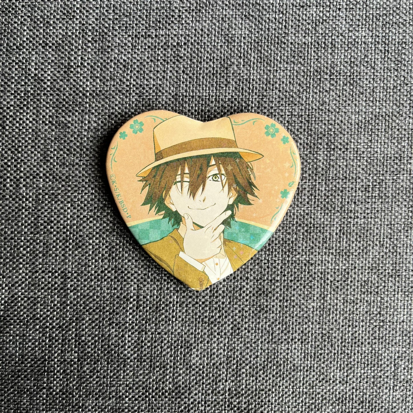 Bungou Stray Dogs Ranpo Fashion Holographic Heart Badge