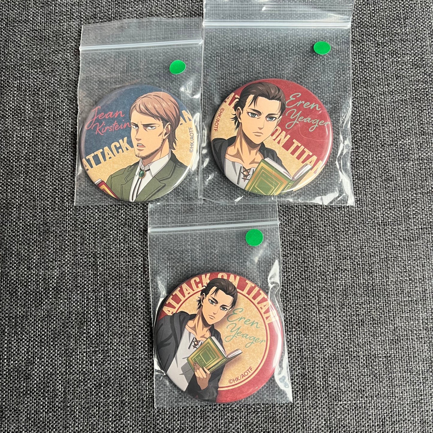 Attack On Titan ‘Reading’ Badges